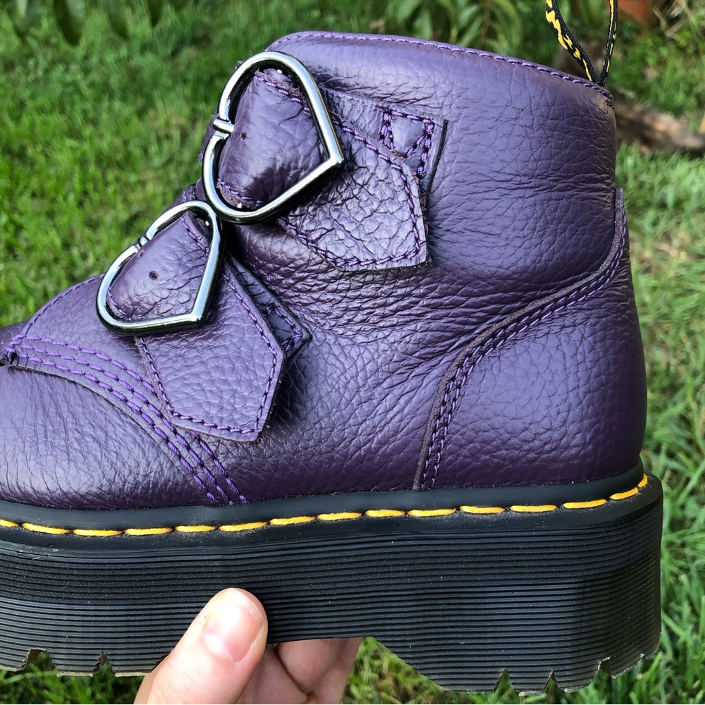Dr. Martens Devon Heart Platform Boots - Picture 14 of 16
